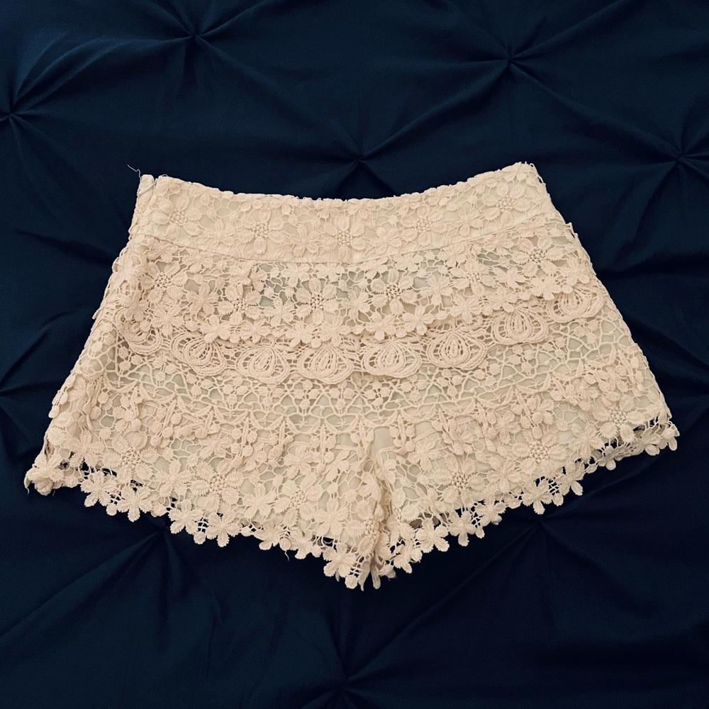 Tobi Shorts - Picture 3 of 4